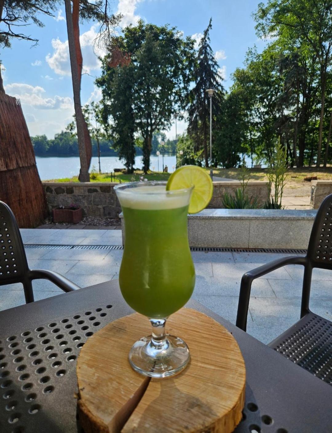 Papaver Hotel Slesin  ภายนอก รูปภาพ